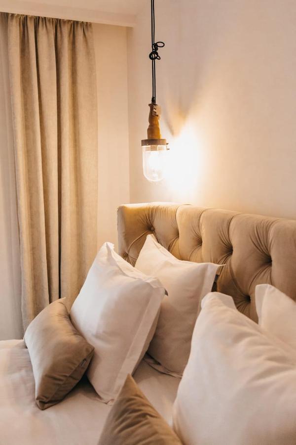 The Berg'S 2 Hotel Ocna Mures Bagian luar foto